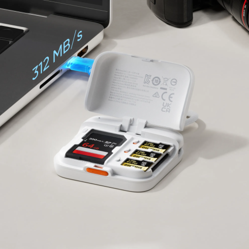 Кардридер Insta360 2-in-1 Card Reader + Case фото 6