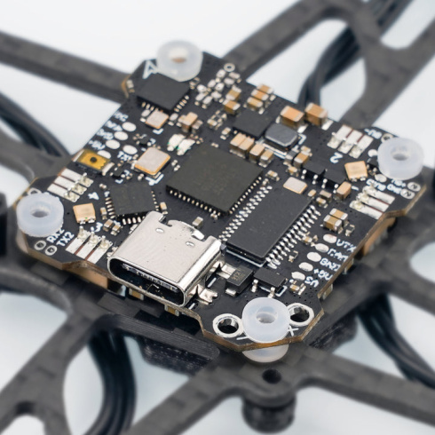 Полетный контроллер BetaFPV F4 1S AIO 12A SPI Frsky фото 3