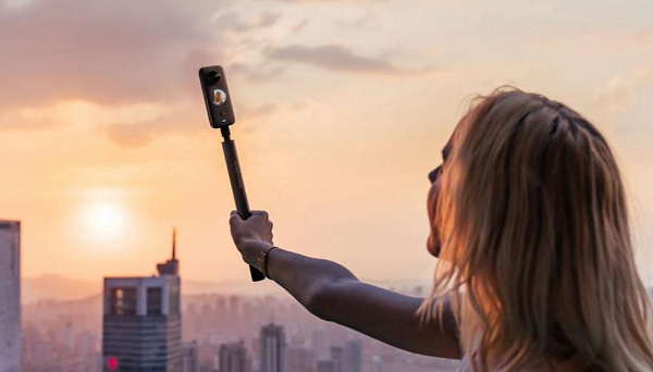 Монопод Insta360 Invisible Selfie Stick One R